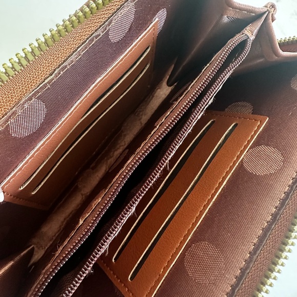 Brown Leather Crossbody Phone Bag - Picture 2 of 3